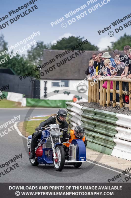 Vintage motorcycle club;eventdigitalimages;mallory park;mallory park trackday photographs;no limits trackdays;peter wileman photography;trackday digital images;trackday photos;vmcc festival 1000 bikes photographs